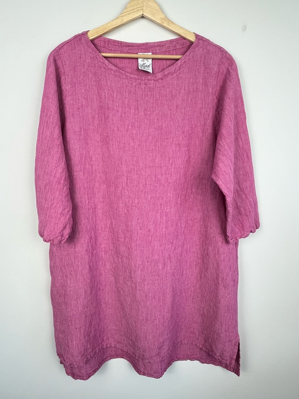 Match Point berry pink yarn dyed 100% linen lagenlook tunic top, medium.